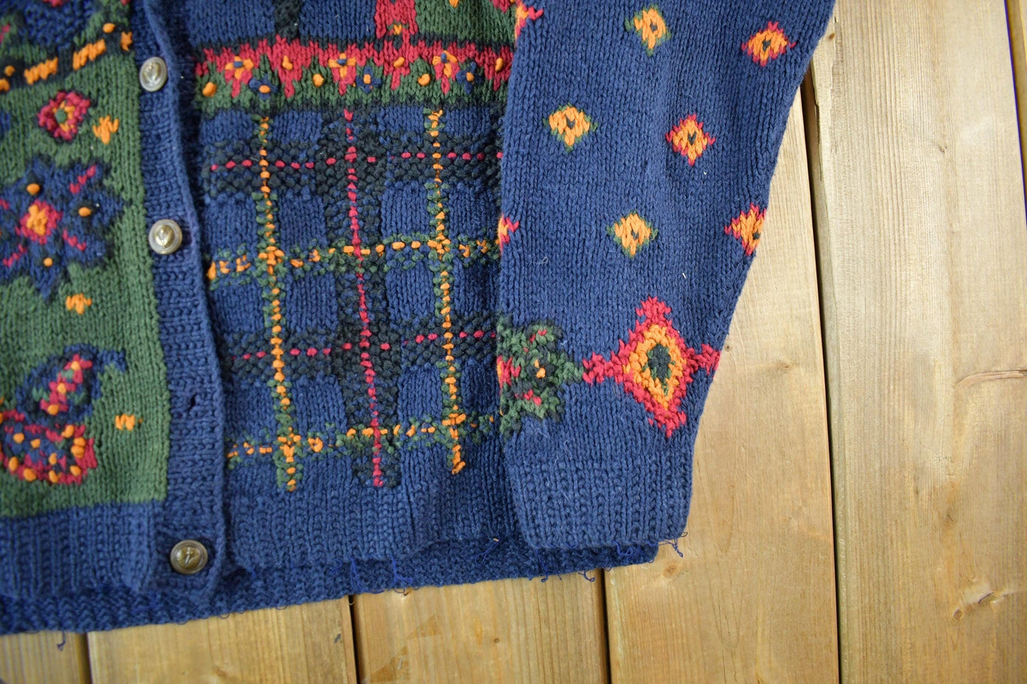 Vintage 1990s Portraits Northern Isles Hand Knit Cardigan Sweater Women's L from propervintagecanada