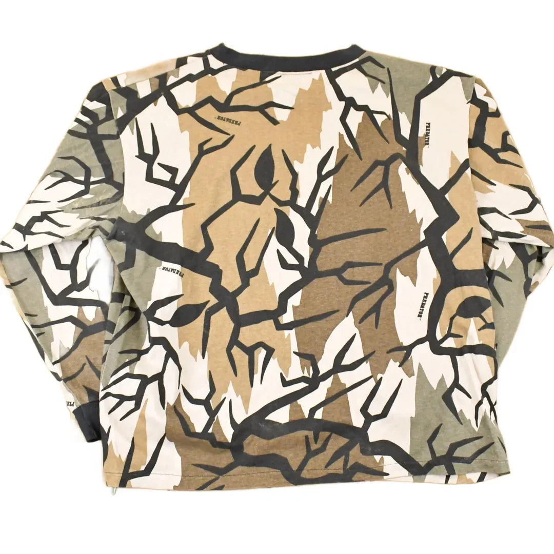 Vintage 1990s Predator AOP Cracked Camo Graphic Print Crewneck Shirt Mens L from propervintagecanada