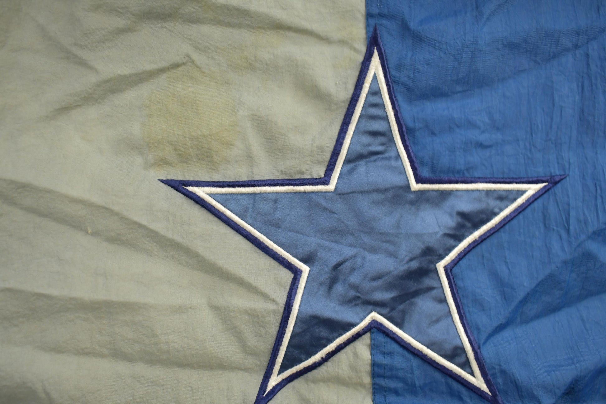 Vintage 1990s Pro Line Dallas Cowboys Windbreaker Jacket Men's 2XL from propervintagecanada