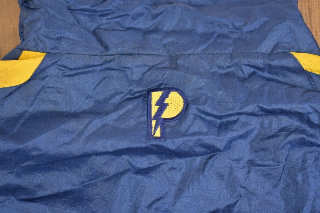 Vintage 1990s Pro Player Indiana Pacers NBA Windbreaker Jacket Men's XL from propervintagecanada