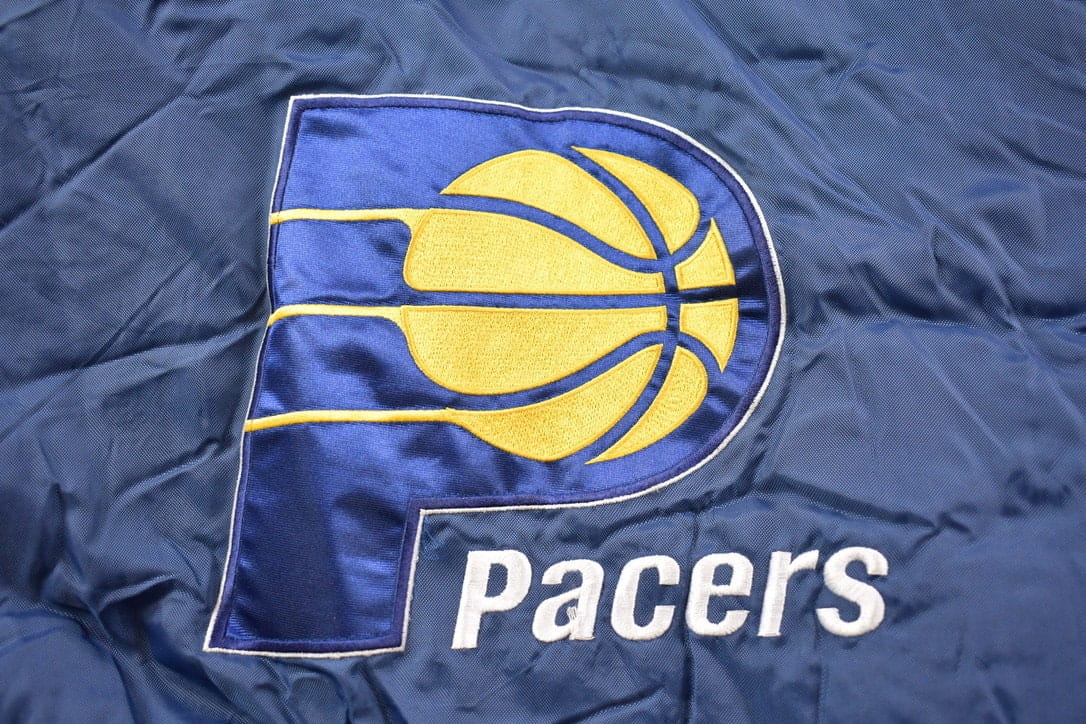 Vintage 1990s Pro Player Indiana Pacers NBA Winter Jacket Men's Large from propervintagecanada