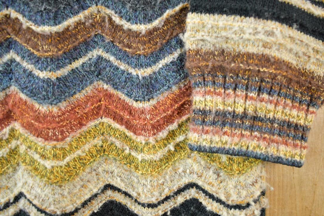 Vintage 1990s Protege Knit Abstract Pattern Crewneck Sweater from propervintagecanada