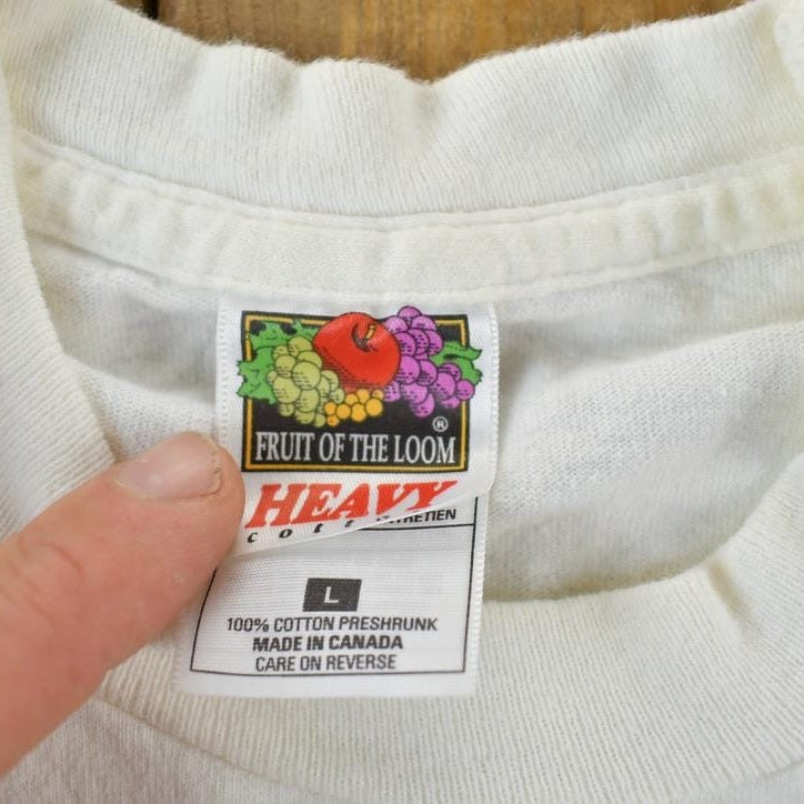 Vintage 1990s Puffins Bird Souvenir Single Stitch Graphic Print T-Shirt Men's Large from propervintagecanada