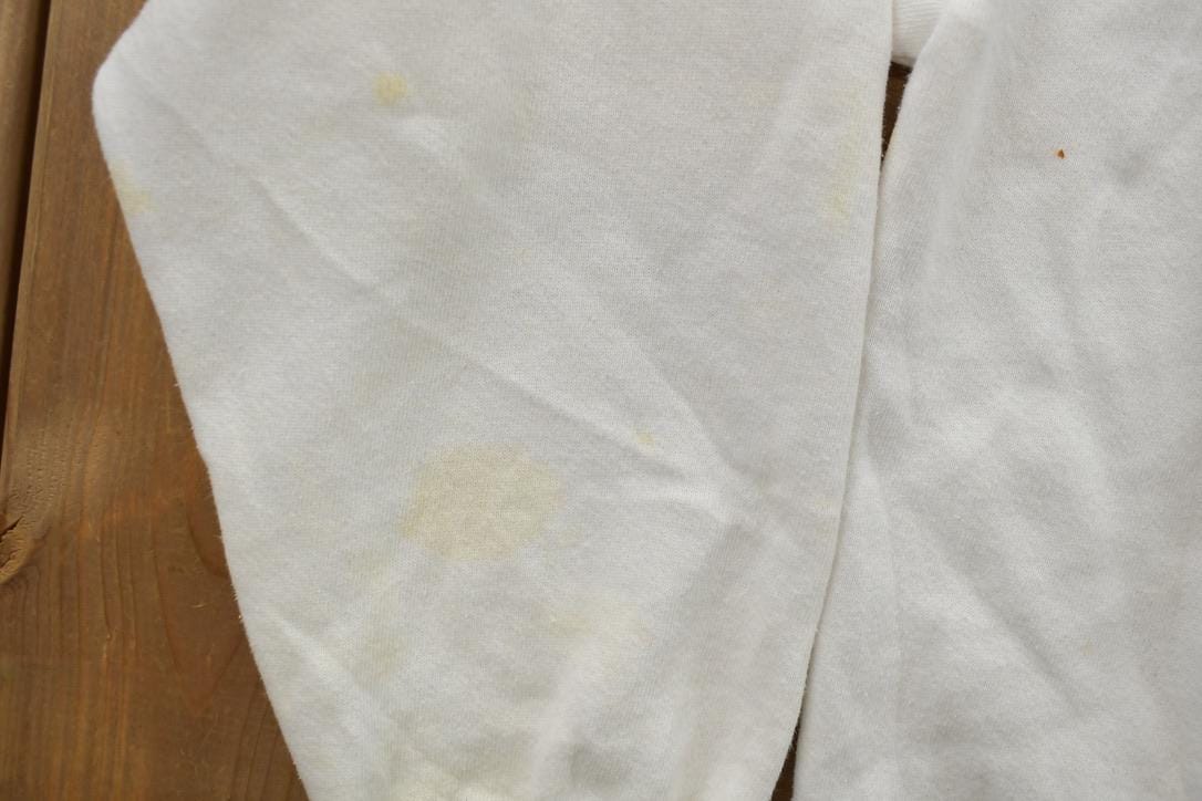 Vintage 1990s Queen of Hearts Crewneck Sweatshirt Men's M from propervintagecanada