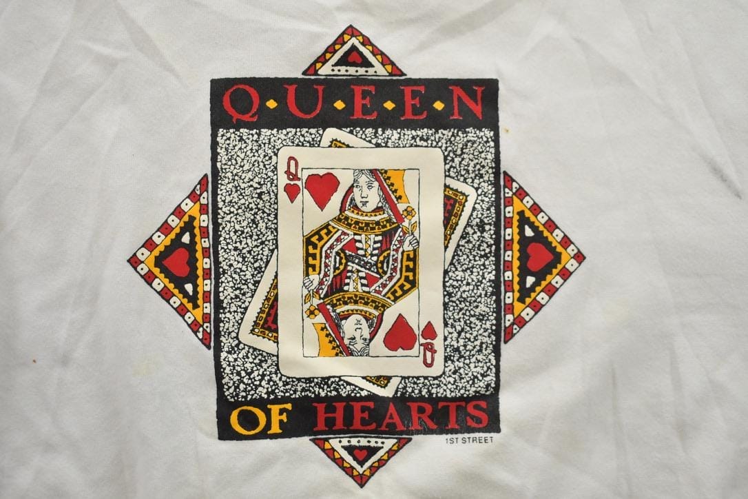 Vintage 1990s Queen of Hearts Crewneck Sweatshirt Men's M from propervintagecanada
