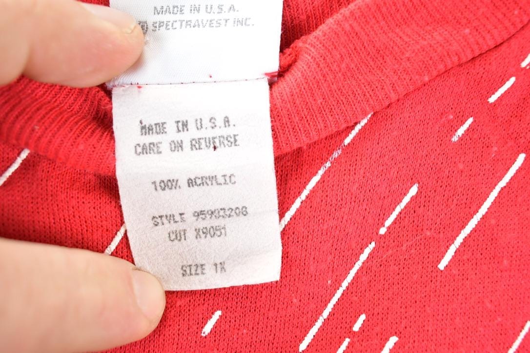 Vintage 1990s Rainy Christmas AOP Crewneck Sweatshirt Mens L from propervintagecanada