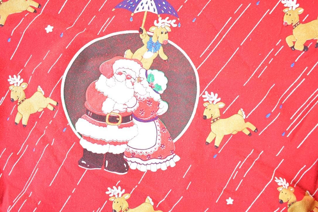 Vintage 1990s Rainy Christmas AOP Crewneck Sweatshirt Mens L from propervintagecanada
