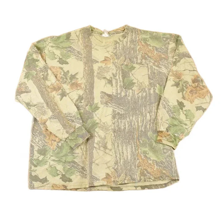 Vintage 1990s Realtree Camo AOP Graphic Print Crewneck Shirt Mens L from propervintagecanada