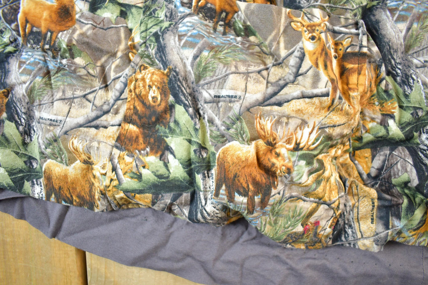 Vintage 1990s Realtree Camo Poncho Jacket Men's Medium from propervintagecanada