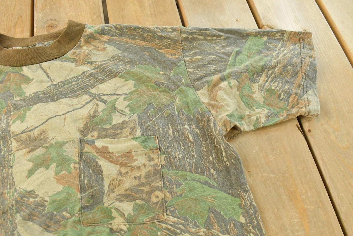 Vintage 1990s RealTree Camo T-Shirt Men's L from propervintagecanada