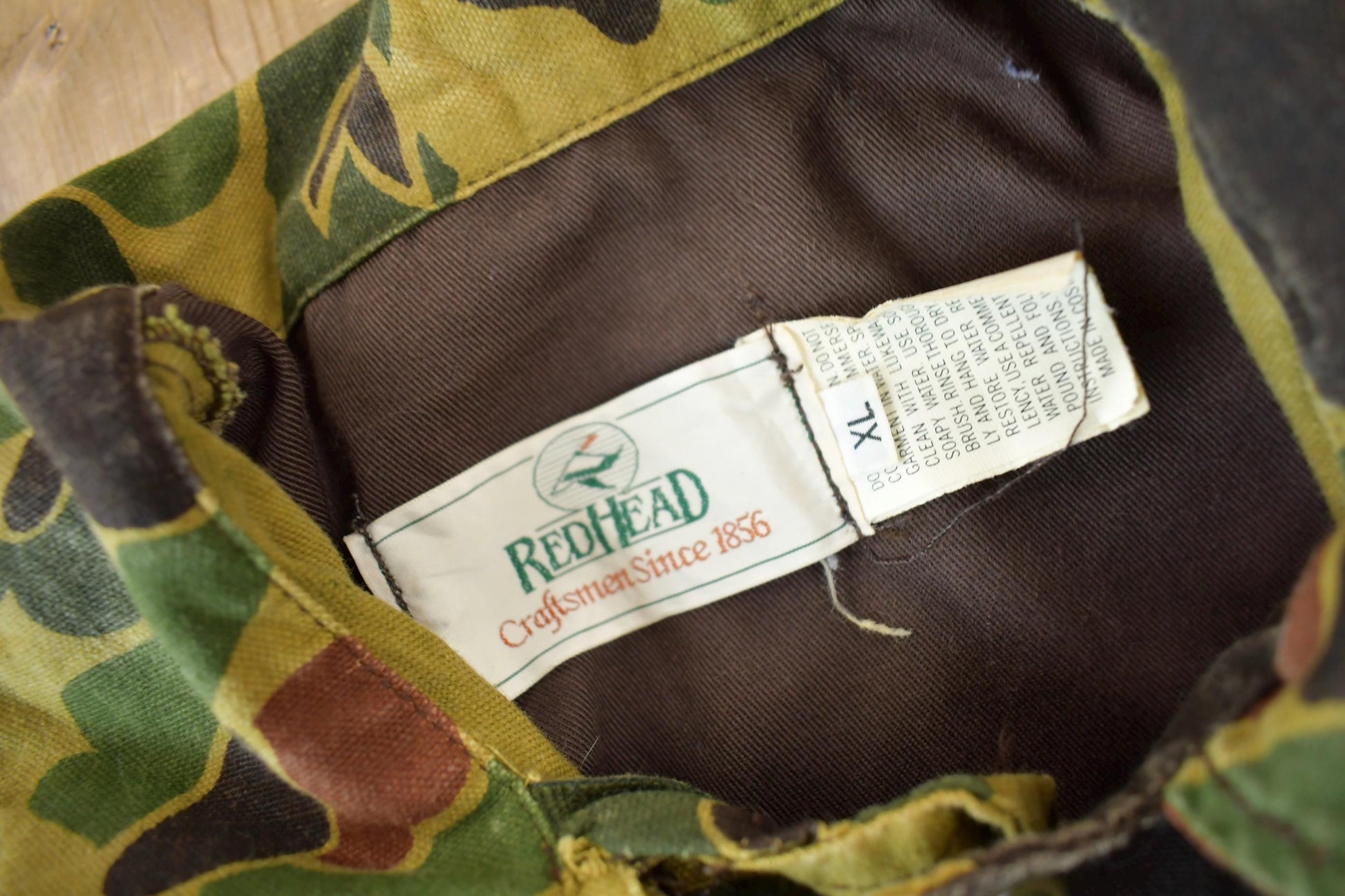 Vintage 1990s Red Head Frog Skin Camo All Over Print Jacket Size XL Men's XL from propervintagecanada