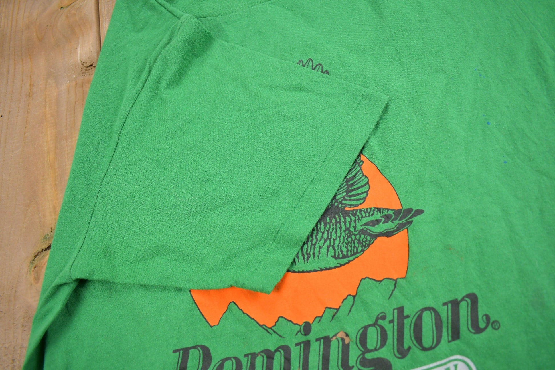 Vintage 1990s Remington Country Graphic T Shirt Men's XL from propervintagecanada