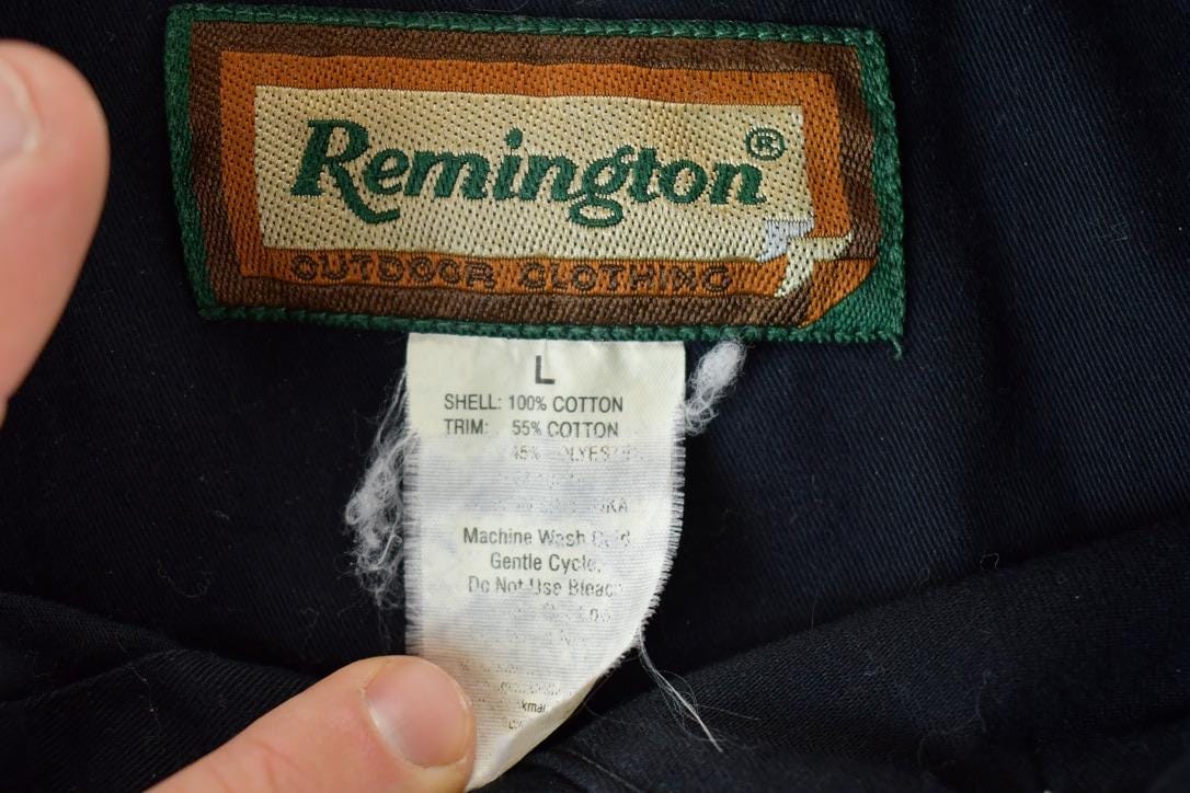 Vintage 1990s Remington Western Camo Style Button Up Mens L from propervintagecanada