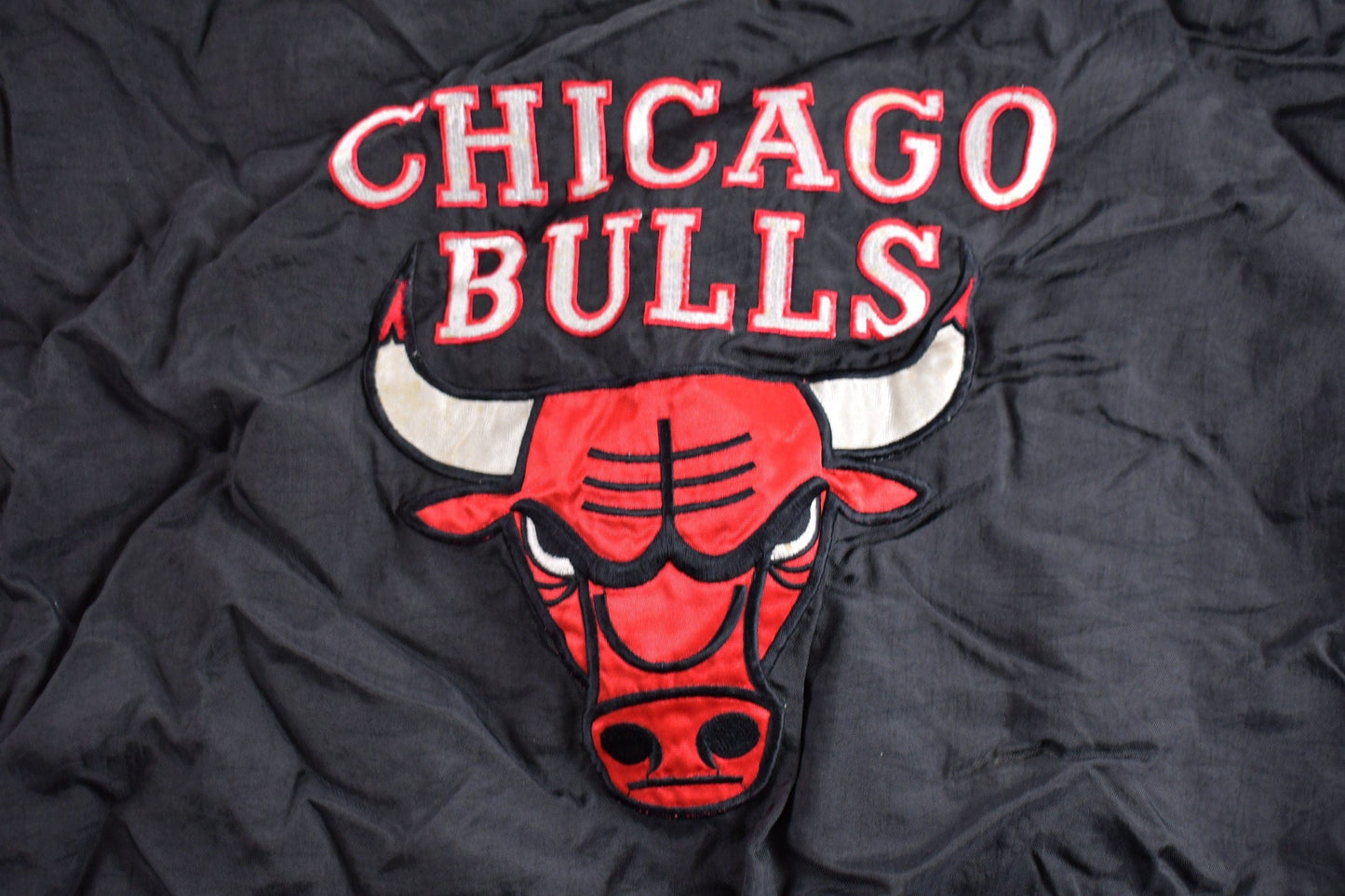 Vintage 1990s Reversible Chicago Bulls NBA Pro Player Puffer Jacket Men's XL from propervintagecanada