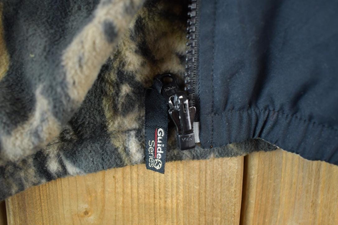 Vintage 1990s Reversible Realtree Camo Outdoorsman Light Jacket Sweatshirt Men's Small from propervintagecanada