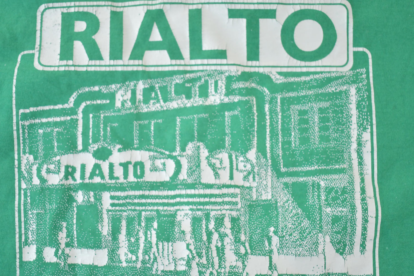 Vintage 1990s Rialto Theatre Souvenir Single Stitch Graphic Print T-Shirt Men's XL from propervintagecanada