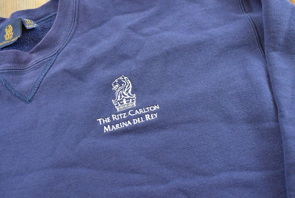 Vintage 1990s Ritz Carlton Hotel Marina Del Rey Souvenir Promotional Crewneck Sweatshirt Men's L / Travel And Vacation / Made in USA from propervintagecanada