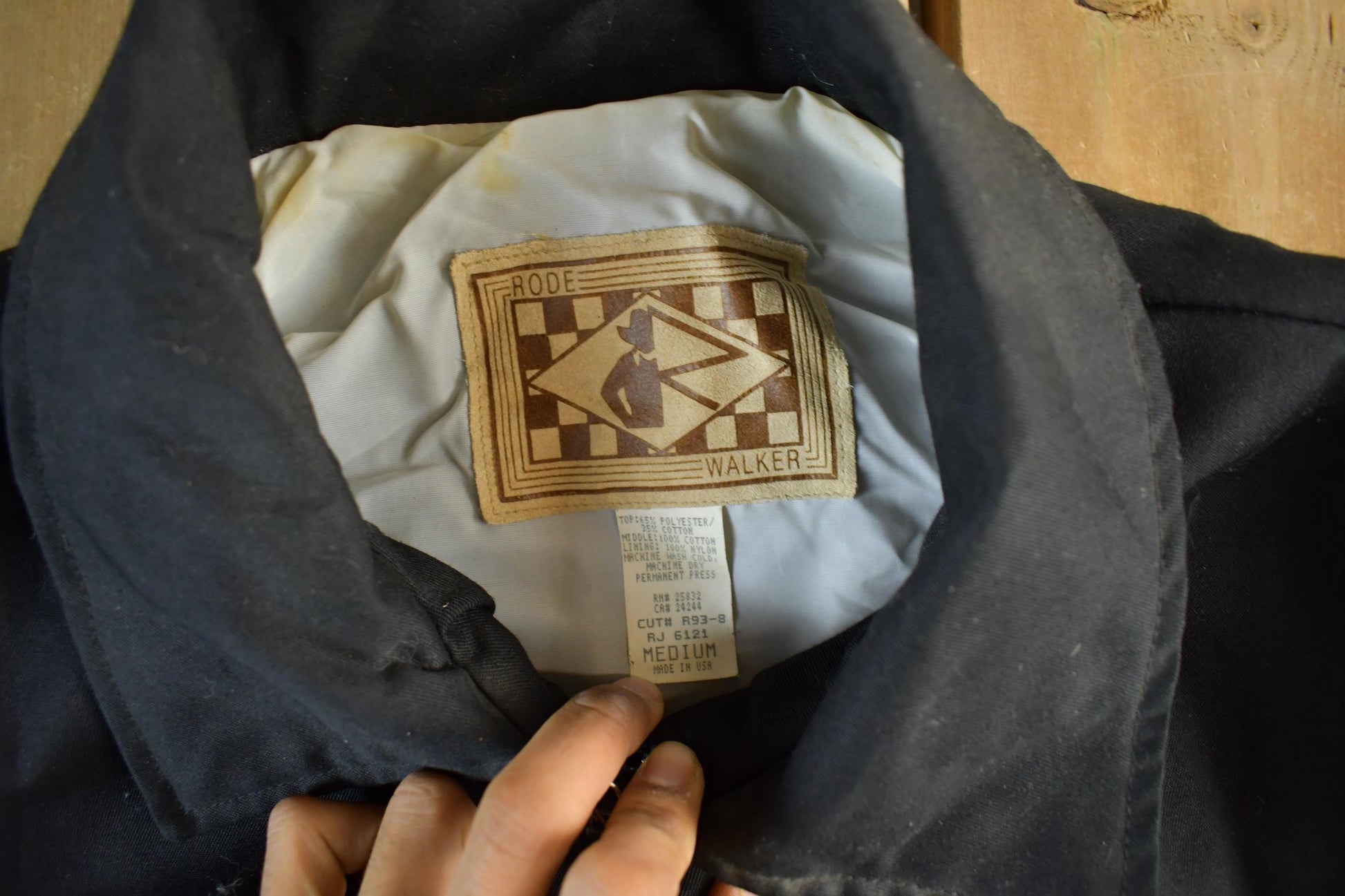 Vintage 1990s Rode Walker Western Aztec Art Jacket Mens Medium from propervintagecanada