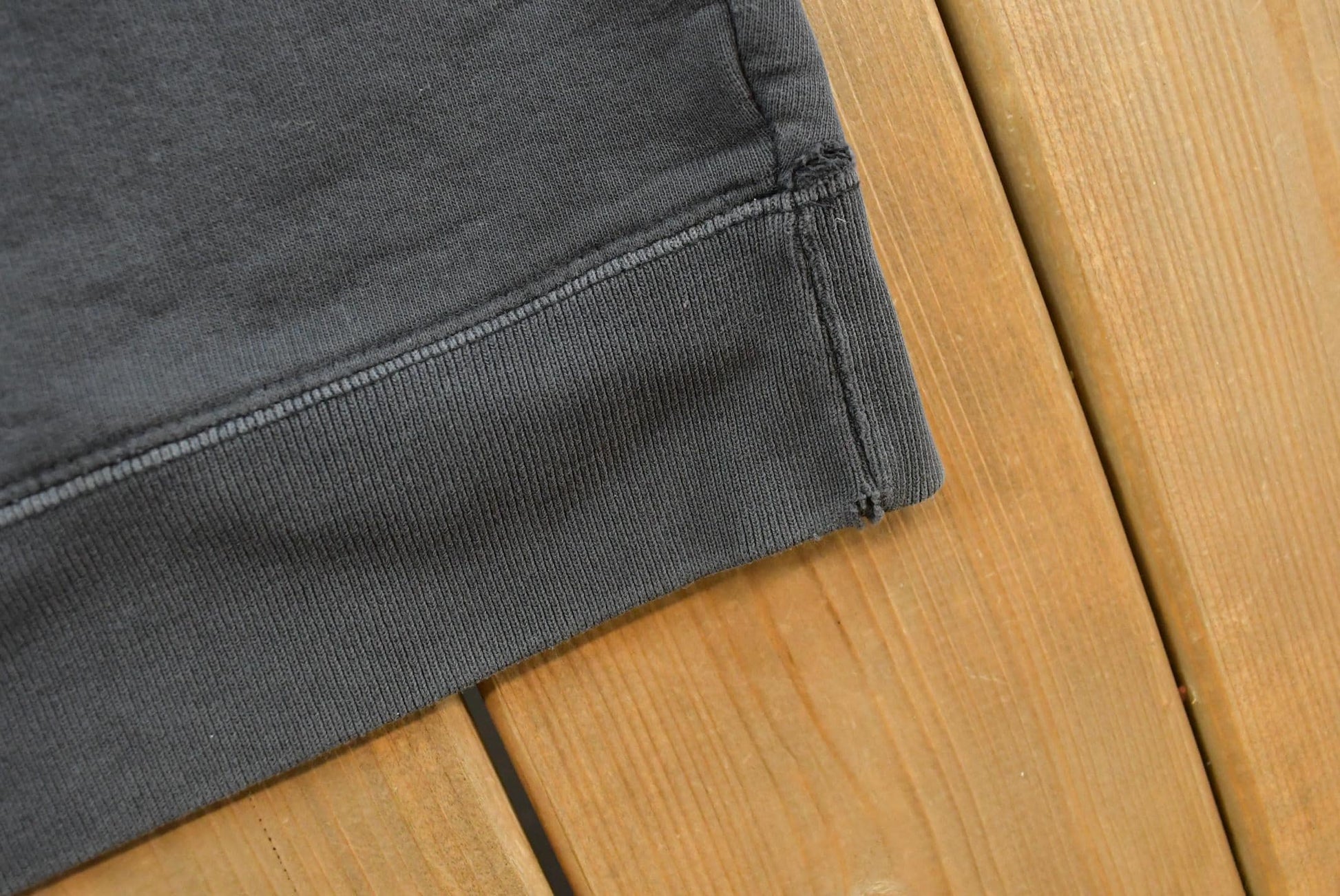 Vintage 1990s Roots Quarter Zip Sweatshirt Men's XL from propervintagecanada
