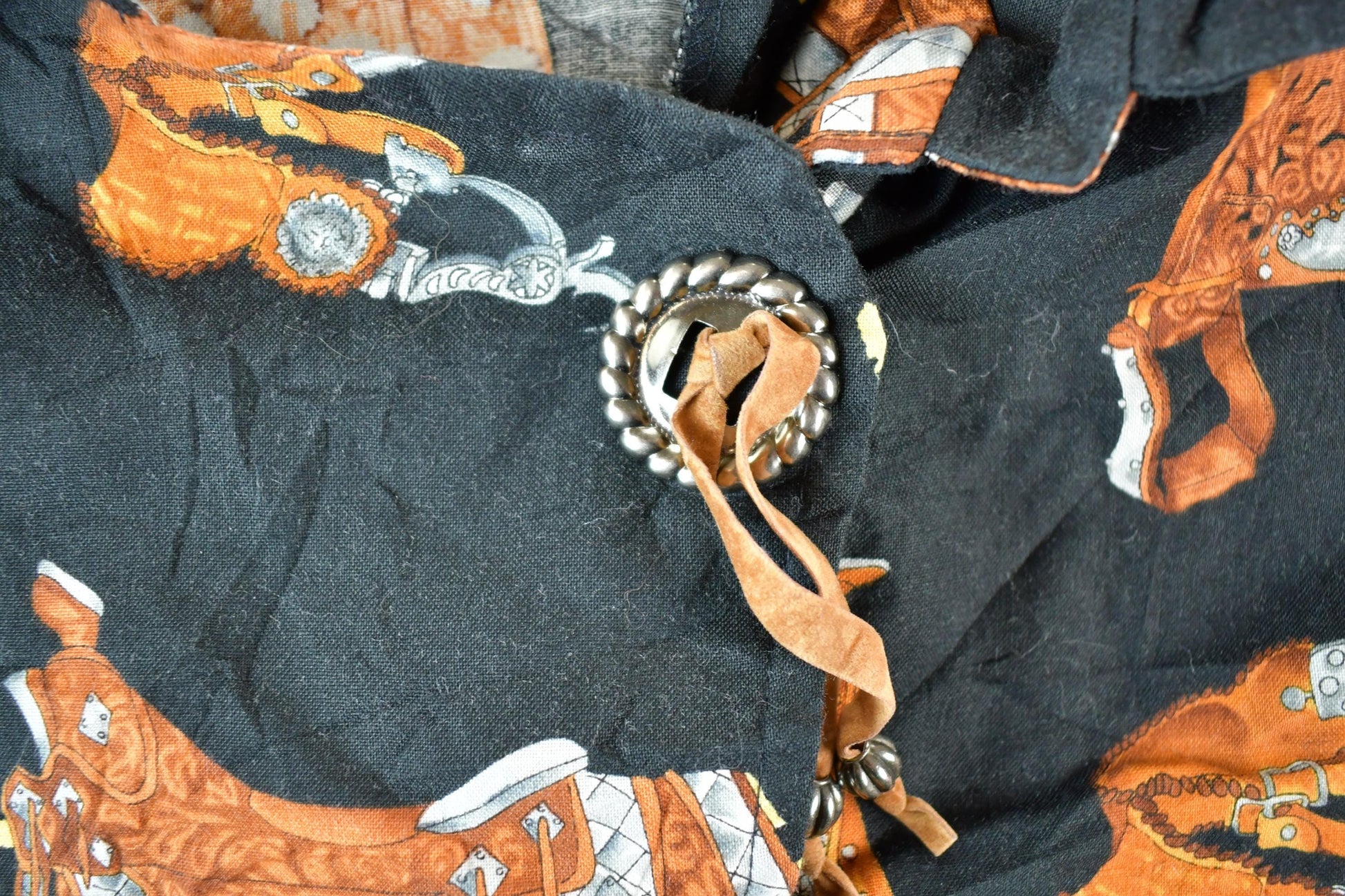 Vintage 1990s Roper Western Button Up AOP Saddle Print Shirt Men's L from propervintagecanada