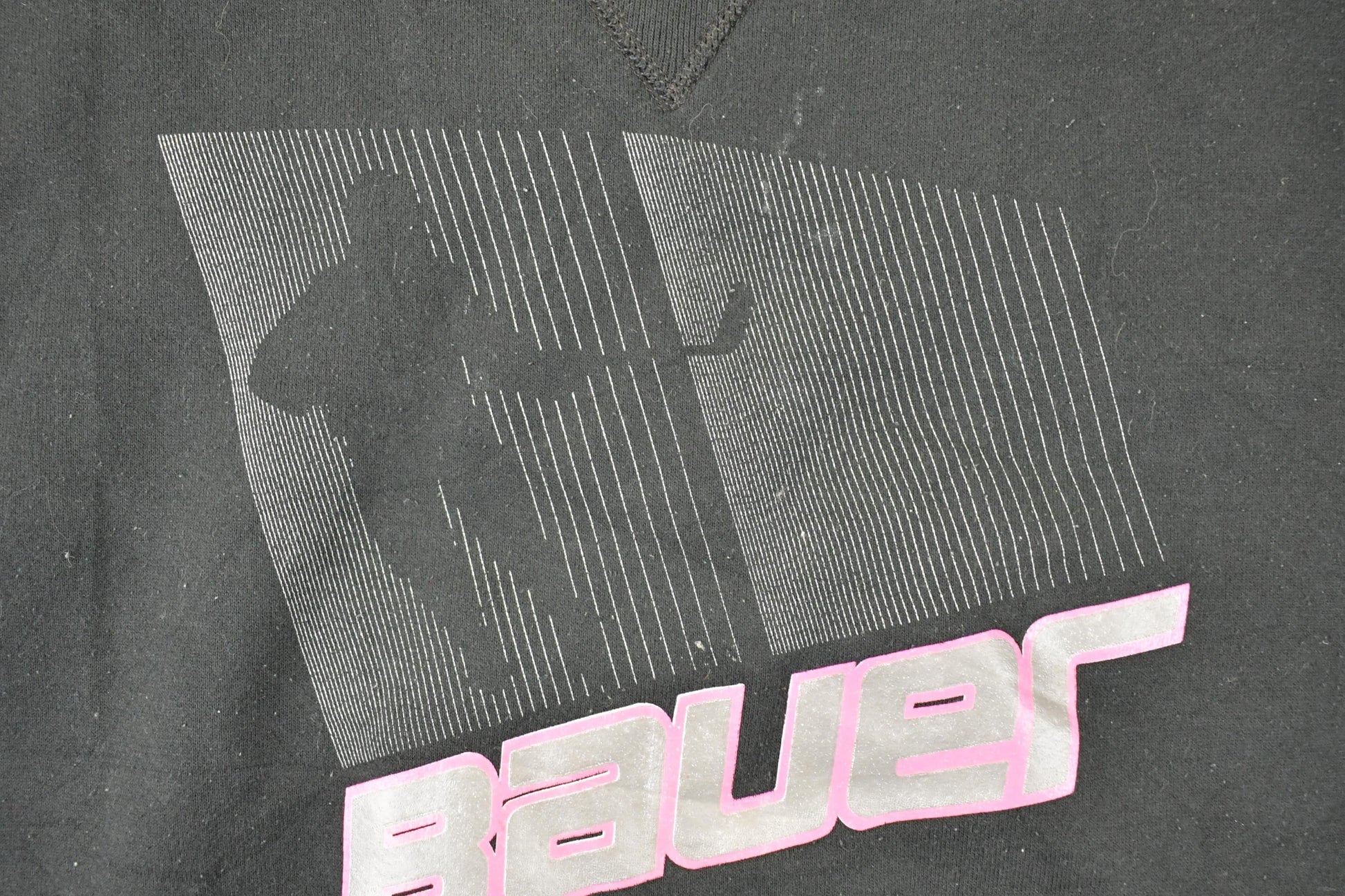 Vintage 1990s Russell Athletic Bauer Hockey Graphic Print Crewneck Sweatshirt Mens M / Made In USA / Vintage Winter Sportswear from propervintagecanada