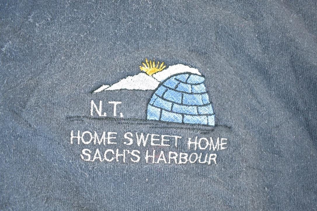 Vintage 1990s Sachs Harbour NT Igloo Heavyweight Crewneck Sweatshirt Mens L from propervintagecanada