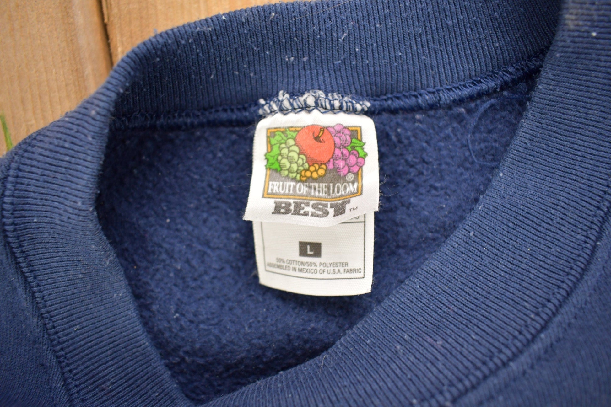 Vintage 1990s Sacramento California Embroidered Crewneck Sweatshirt Men's Large from propervintagecanada