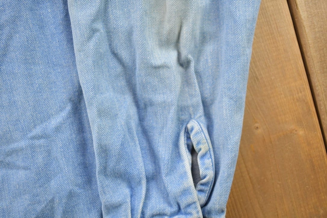 Vintage 1990s Saddlehorn Jean Button Up Shirt Men's Medium from propervintagecanada