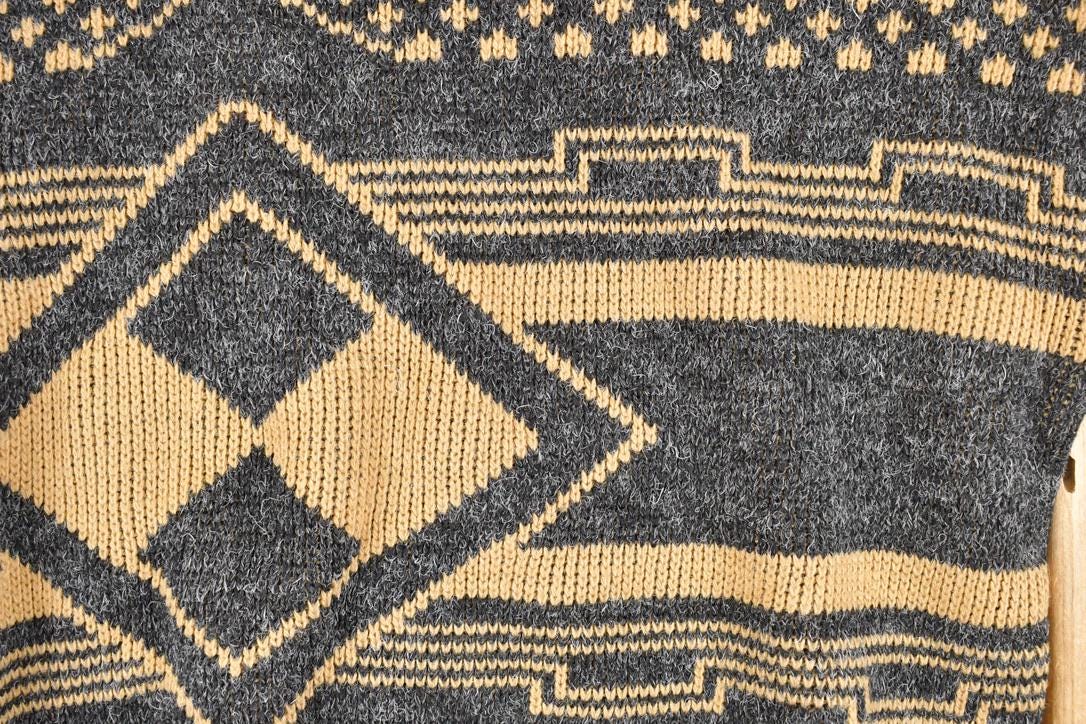 Vintage 1990s Saga Abstract Knit Sweater Men's L from propervintagecanada