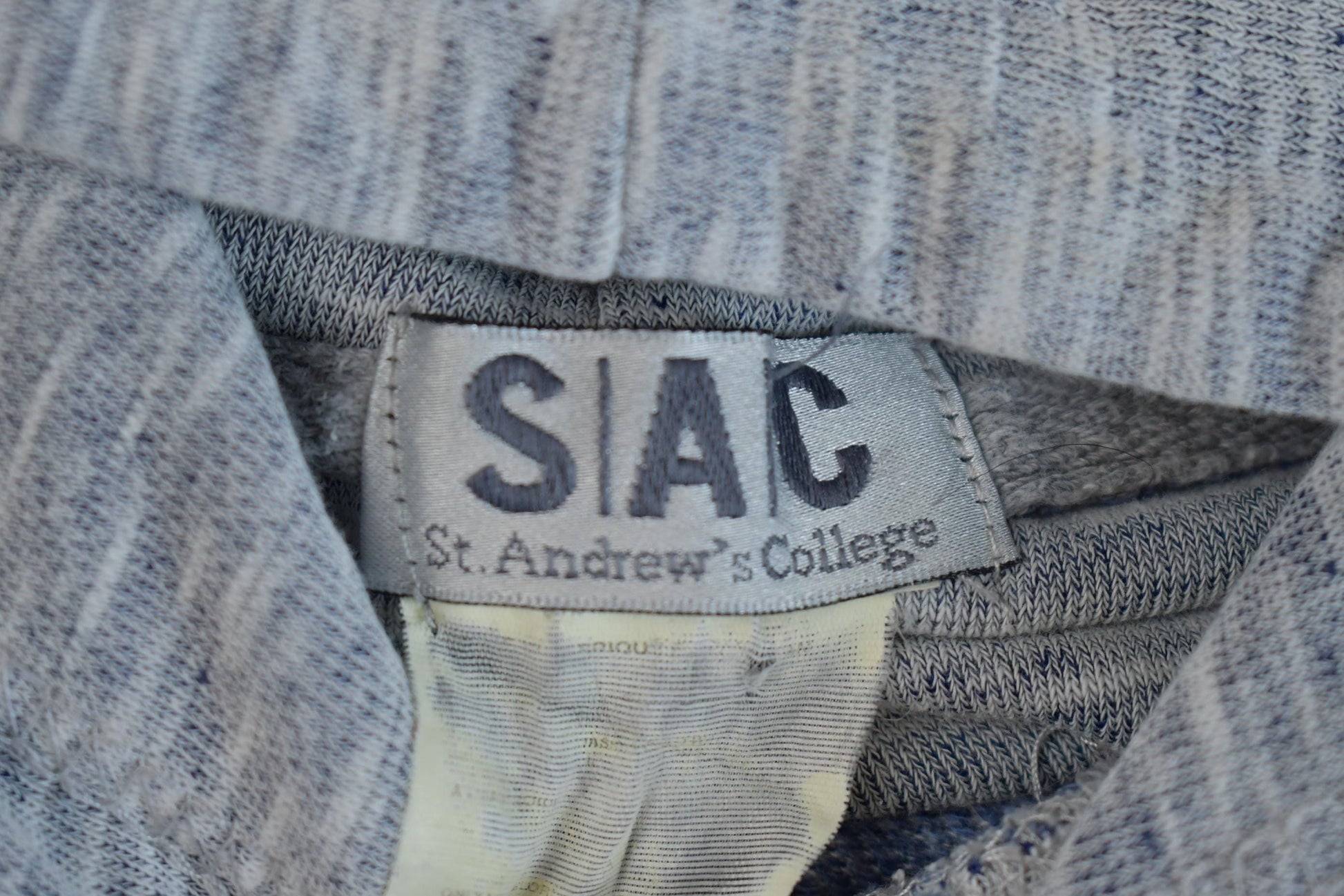 Vintage 1990s Saint Andrew's College Embroidered Hoodie Men's Medium from propervintagecanada