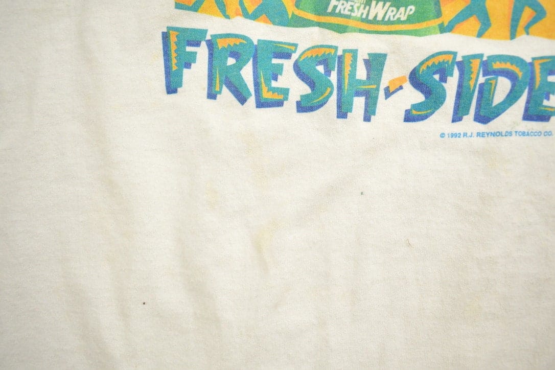Vintage 1990s Salem Cigarettes "Comin To The Fresh Side" Graphic T-Shirt Men's Large from propervintagecanada