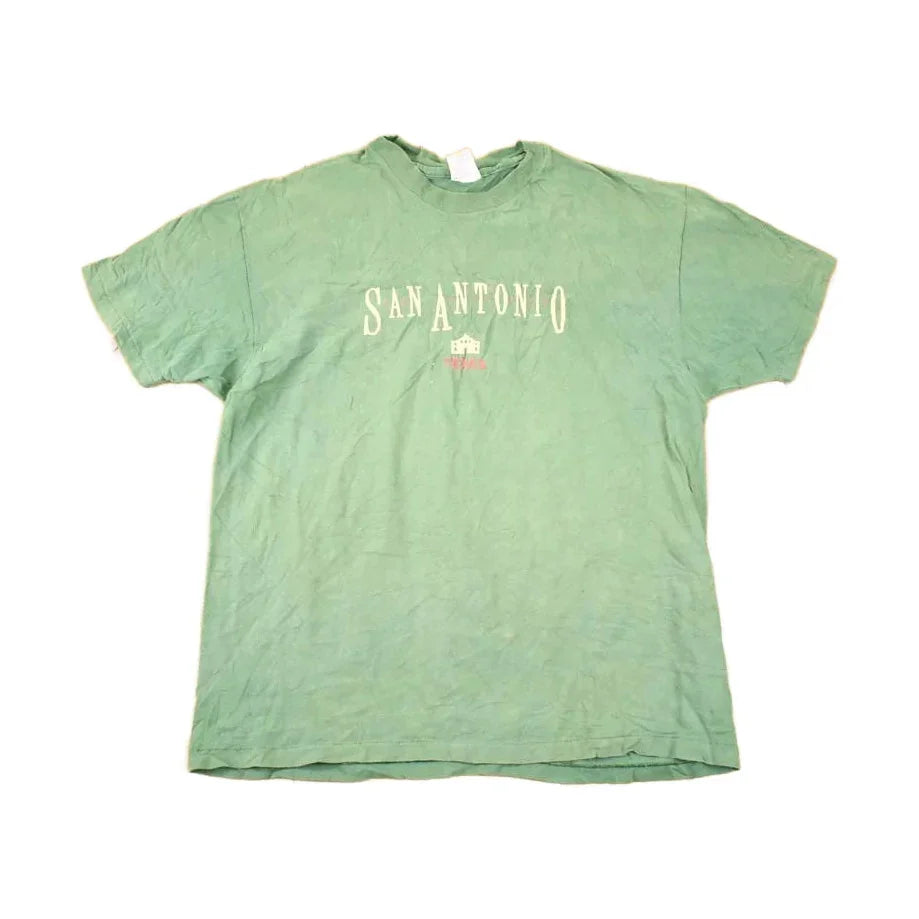 Vintage 1990s San Antonio Texas Souvenir Travel T-Shirt Men's L from propervintagecanada