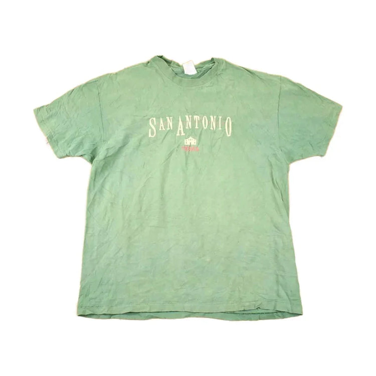 Vintage 1990s San Antonio Texas Souvenir Travel T-Shirt Men's L from propervintagecanada