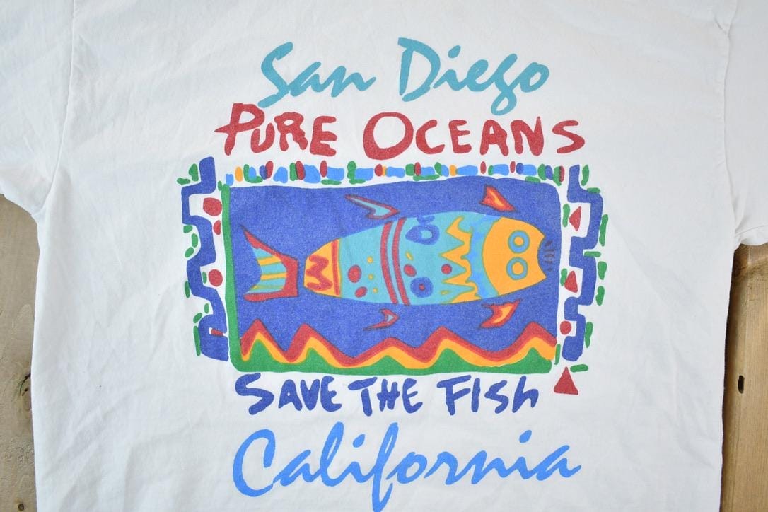 Vintage 1990s San Diego Save The Fish Souvenir Single Stitch Graphic Print T-Shirt Men's Large from propervintagecanada