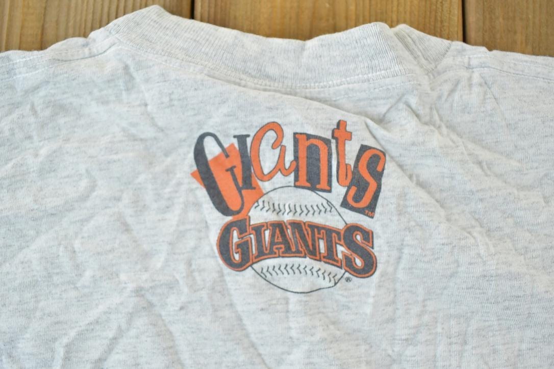 Vintage 1990s San Francisco Giants MLB Graphic T-Shirt Men's Large from propervintagecanada