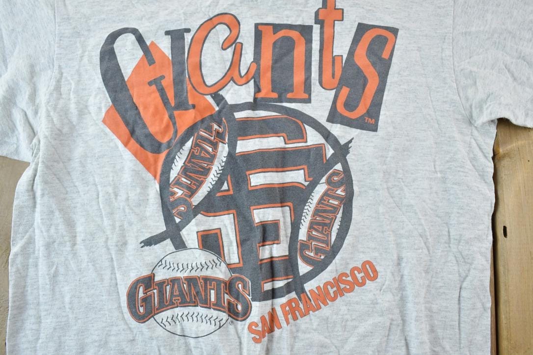 Vintage 1990s San Francisco Giants MLB Graphic T-Shirt Men's Large from propervintagecanada