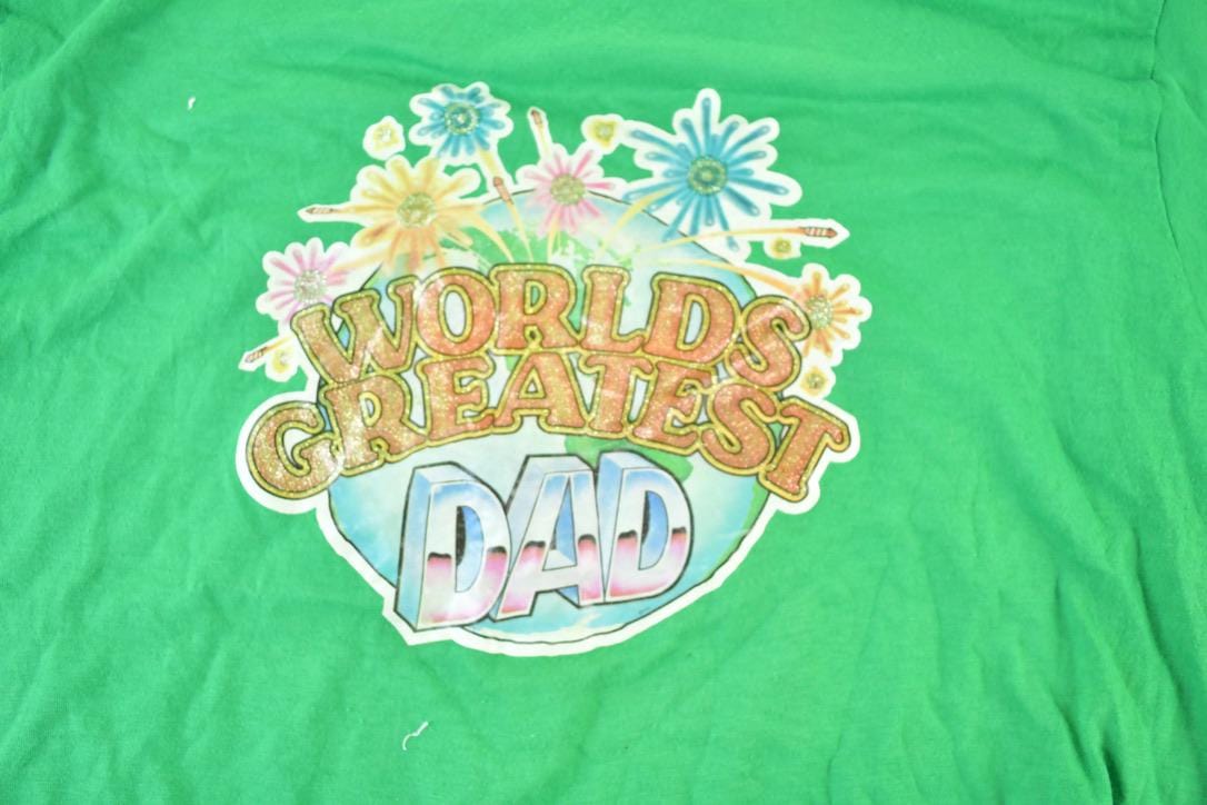 Vintage 1990s Screen Stars Best Worlds Best Dad Souvenir Single Stitch Graphic Print T-Shirt Men's Small from propervintagecanada