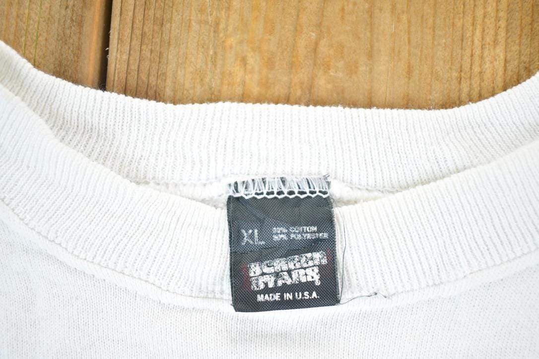 Vintage 1990s Screen Stars Minneapolis End Zone Bar And Grill Crewneck Sweatshirt Mens S from propervintagecanada