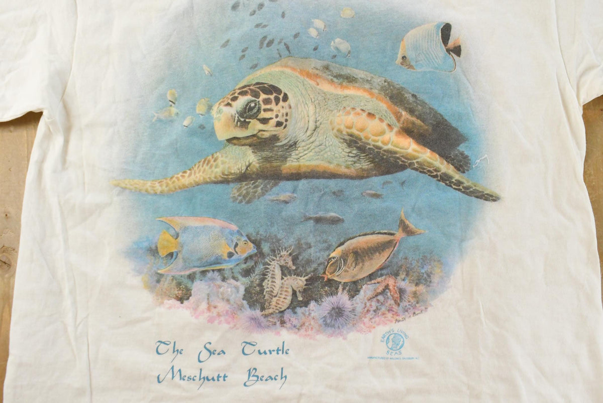 Vintage 1990s Sea Turtles Souvenir Travel T-Shirt Men's L from propervintagecanada