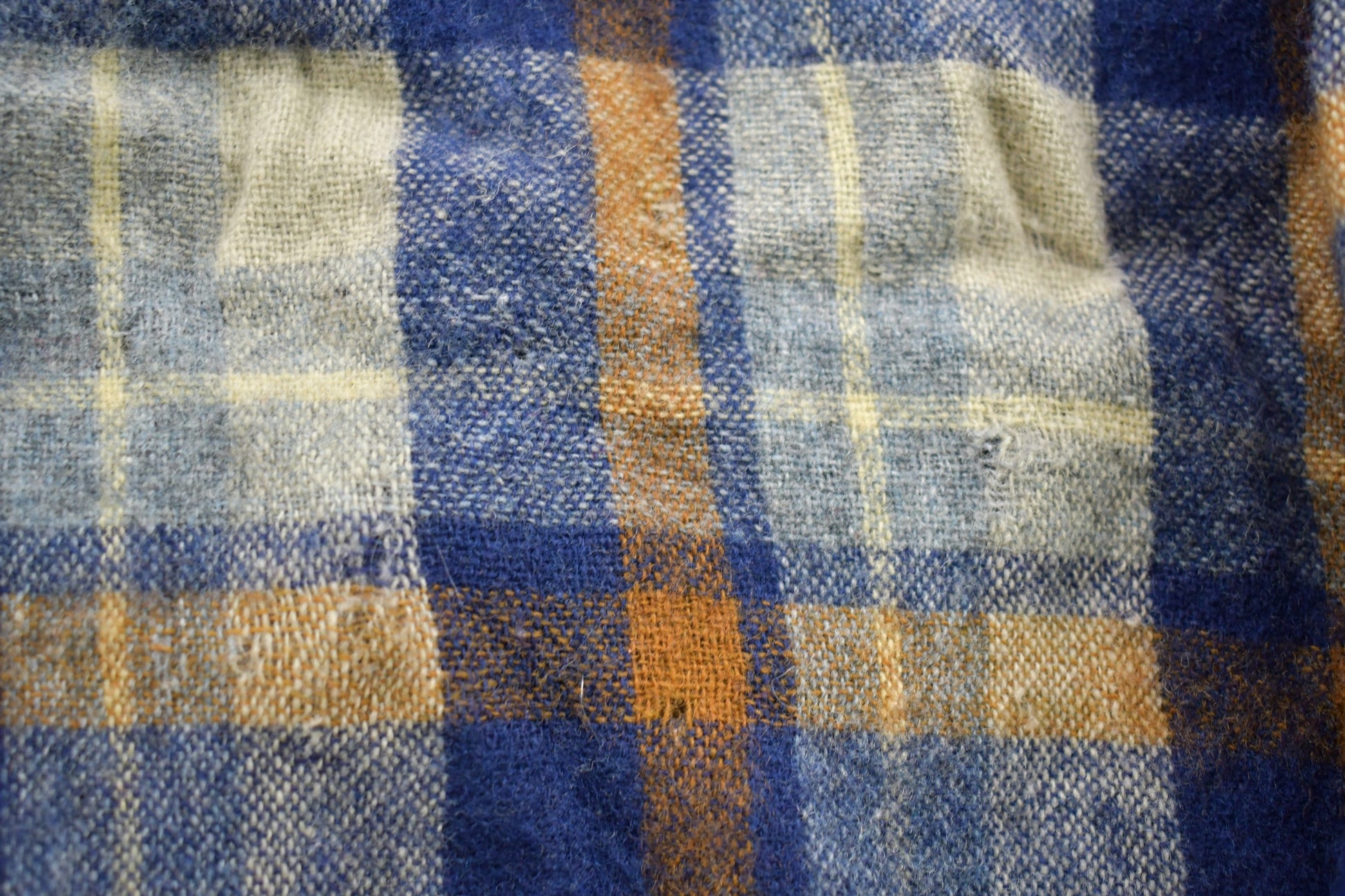 Vintage 1990s Sears Reprocessed Wool Plaid Flannel Button Up Shirt Men's Medium from propervintagecanada