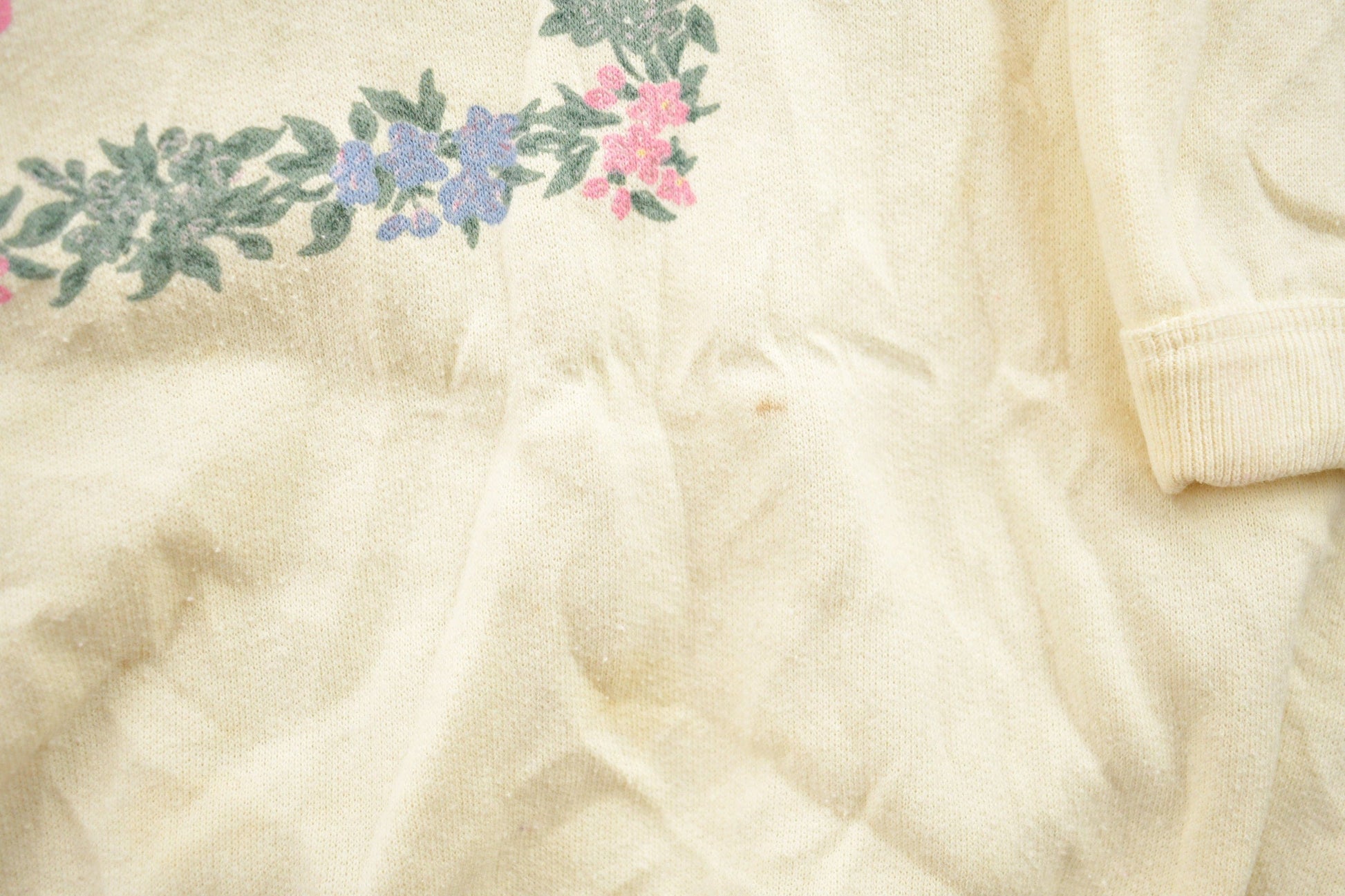 Vintage 1990s Separate Issue Floral Crewneck Sweater Men's Medium from propervintagecanada