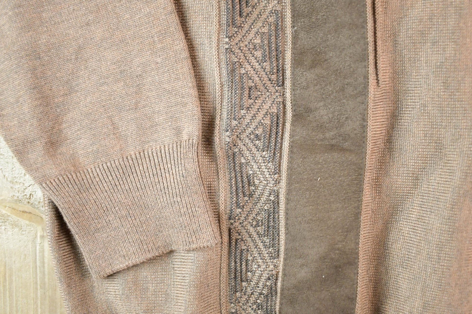 Vintage 1990s Sergio Louis Italy Knit Abstract Pattern Crewneck Sweater Mens L from propervintagecanada