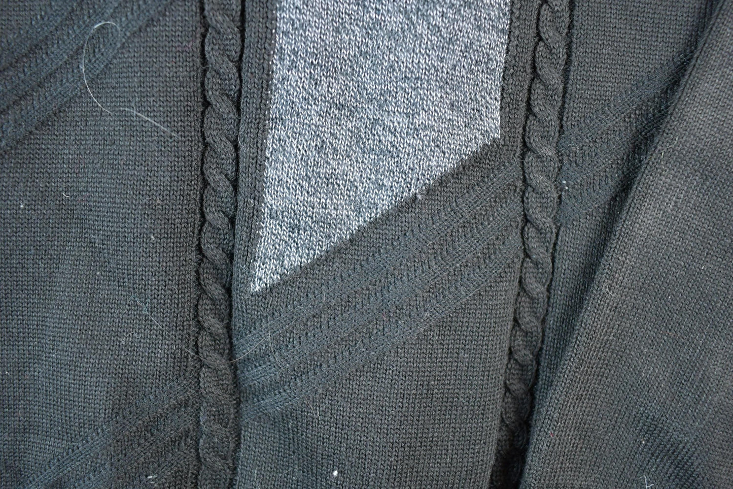 Vintage 1990s Sergio Louis Italy Knit Abstract Pattern Crewneck Sweater Mens XL from propervintagecanada