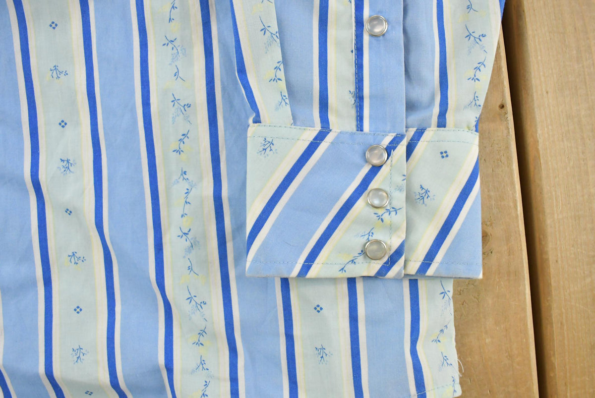 Vintage 1990s Sheplers Cowboy Western Pearl Snap Shirt Men's XL from propervintagecanada