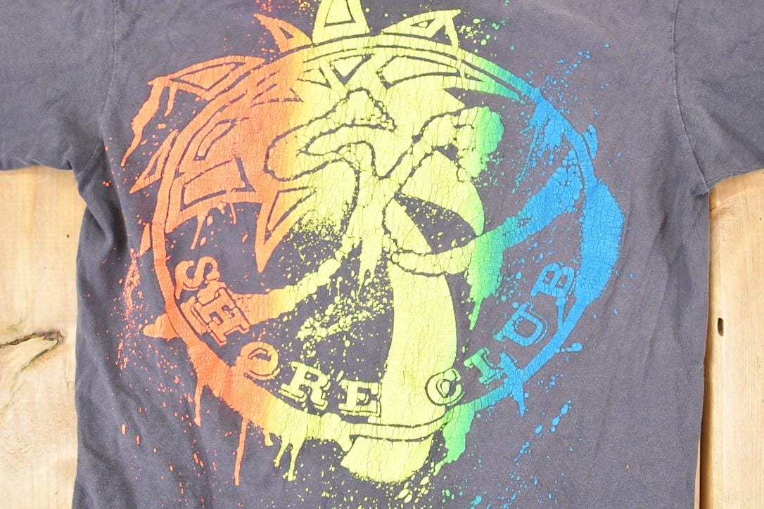 Vintage 1990s Shore Club Souvenir Surfing T-Shirt Men's S from propervintagecanada