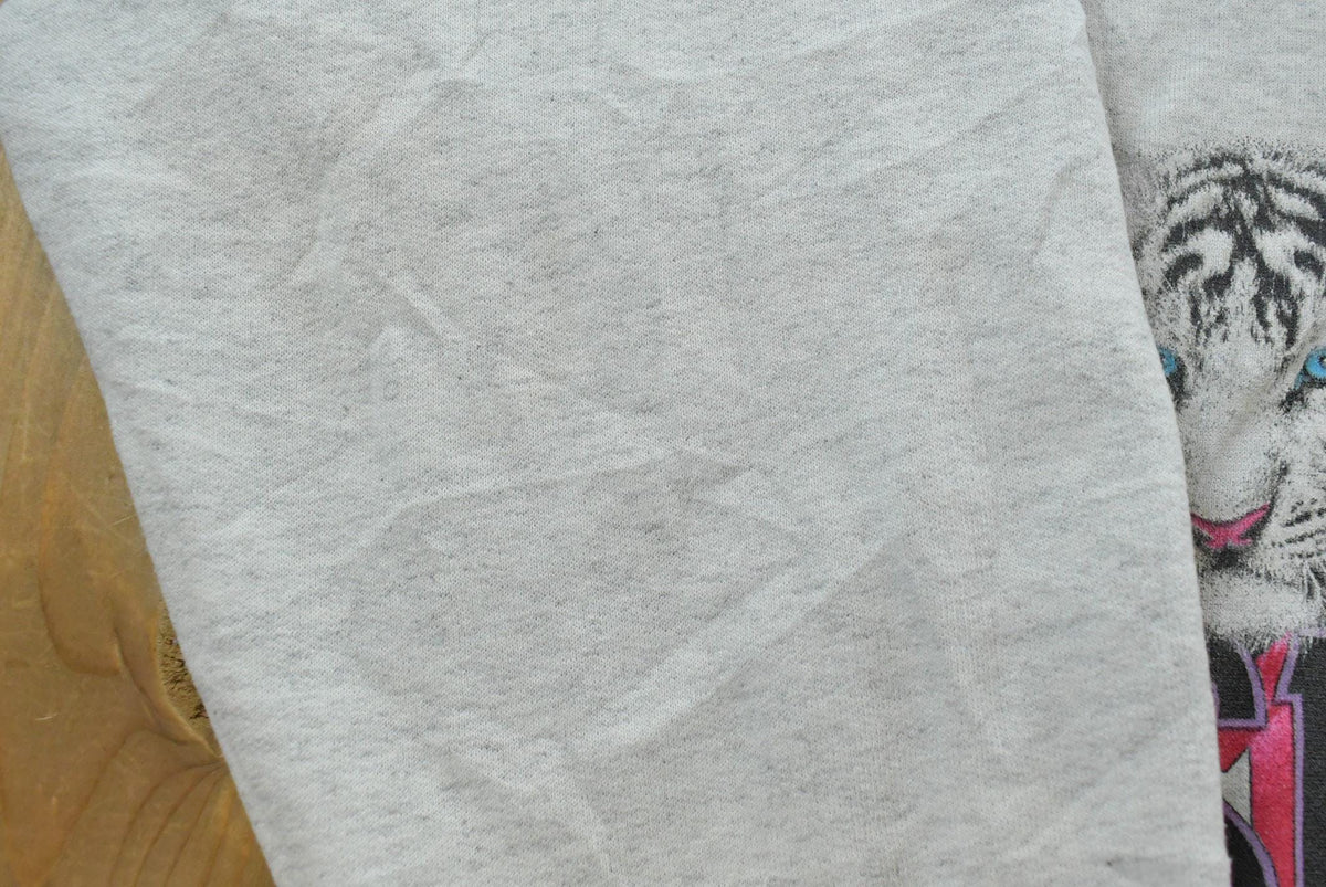 Vintage 1990s Siegfried & Roy At The Mirage Promotional Souvenir Crewneck Sweatshirt Men's L / Las Vegas Casino / 90s Streetwear from propervintagecanada