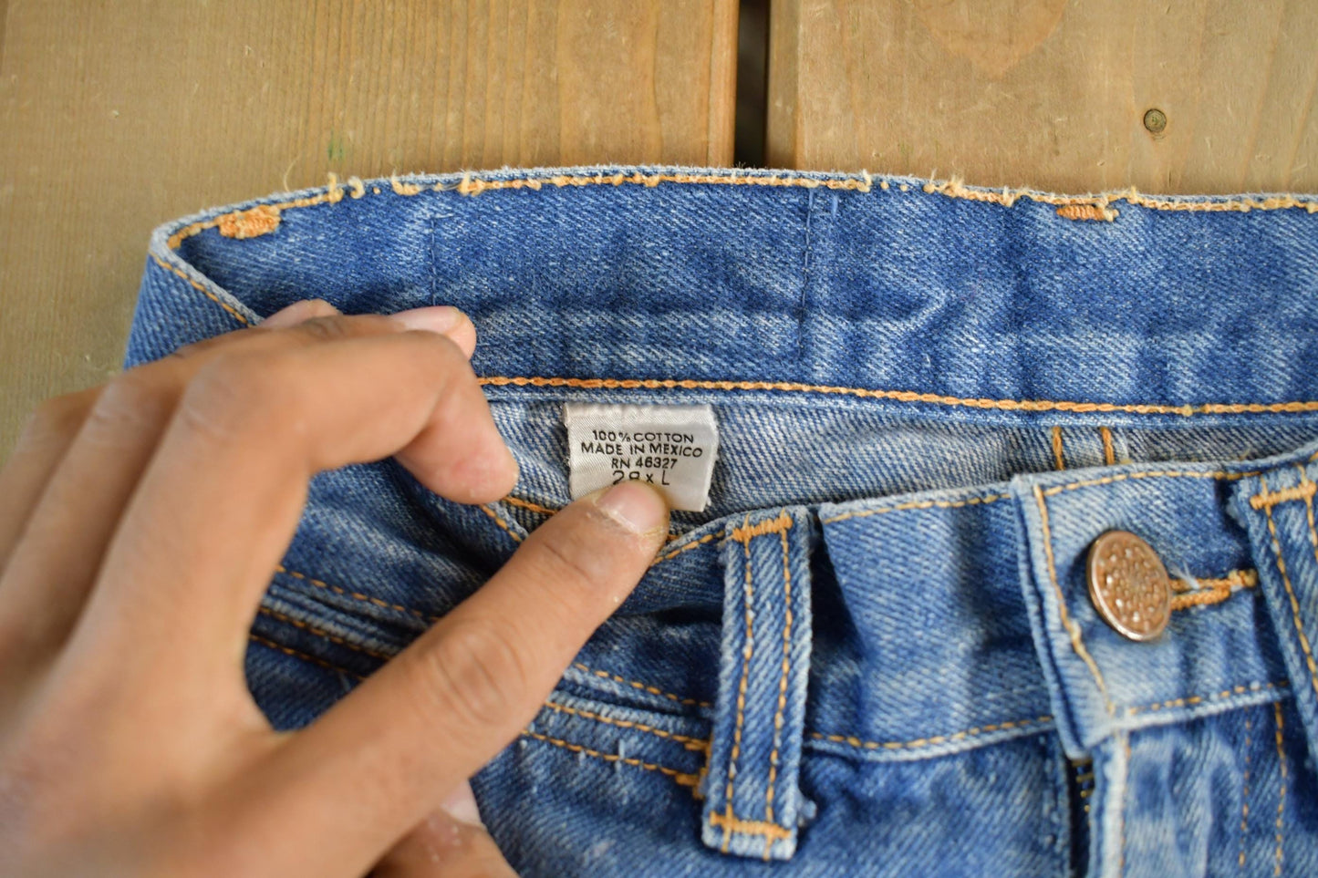 Vintage 1990s Single Spur Bootcut Denim Jeans Women's 24 x 36 from propervintagecanada