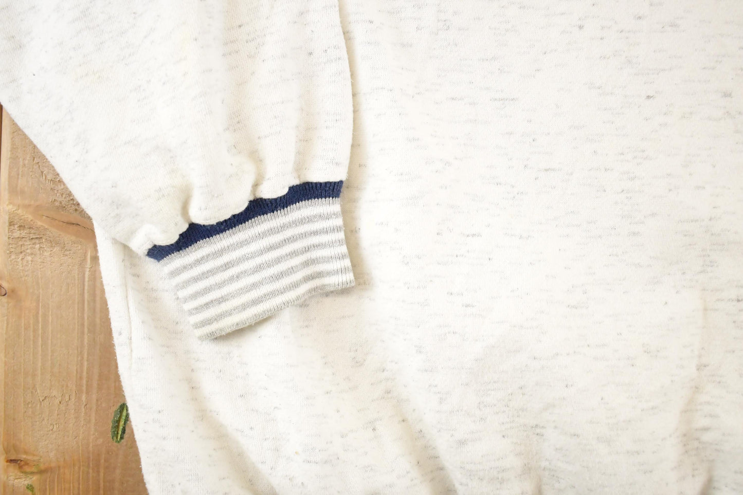 Vintage 1990s Ski Vale Gear For Sports Souvenir Winter Crewneck Sweatshirt Men's XL from propervintagecanada