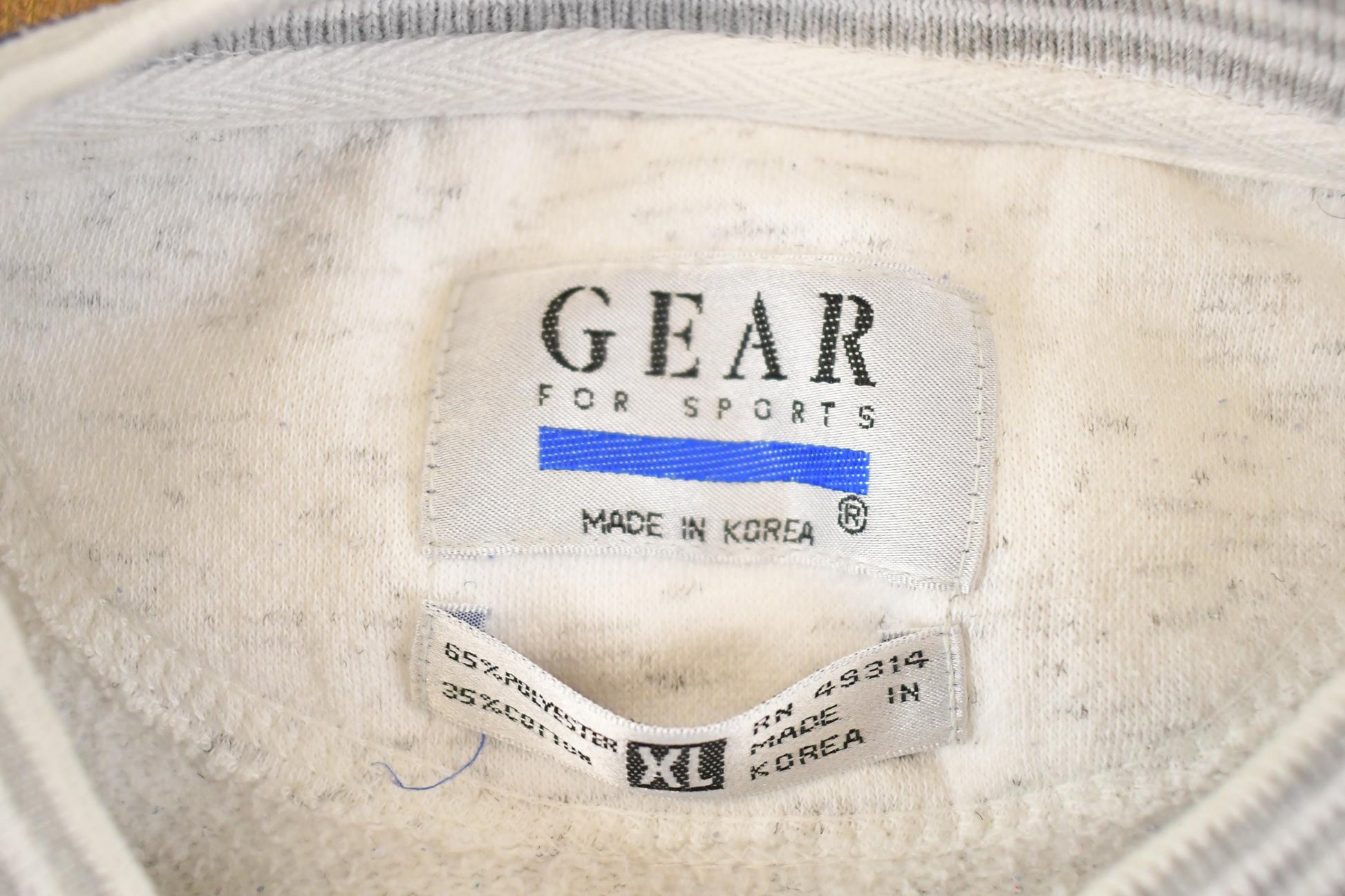 Vintage 1990s Ski Vale Gear For Sports Souvenir Winter Crewneck Sweatshirt Men's XL from propervintagecanada