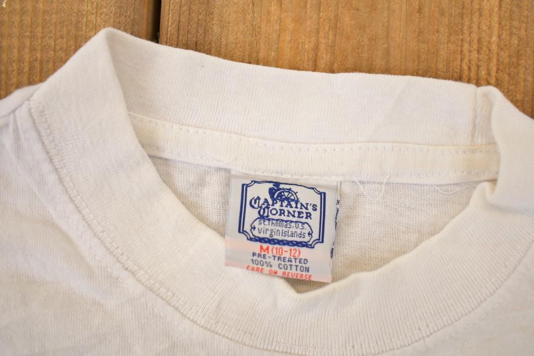 Vintage 1990s Smile Mon US Virgin Islands Souvenir Travel T-Shirt Youth M Men's Medium from propervintagecanada